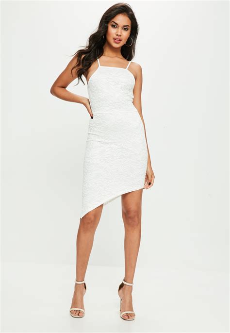 Stunning and White: Elevate your wardrobe with a Chic Midi Dress